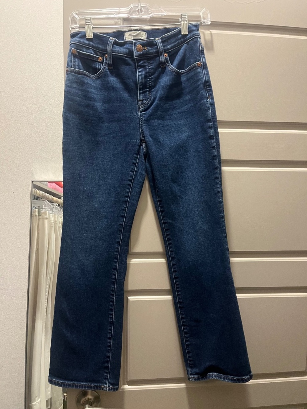 MADEWELL MID-RISE KICK OUT JEANS